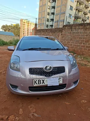 Toyota Vitz 2006 Gold