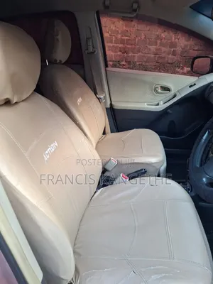 Toyota Vitz 2006 Gold