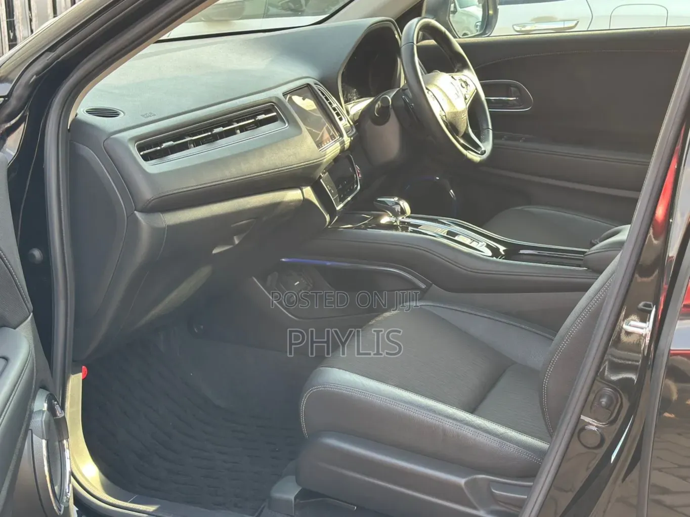 Honda Vezel 1.5 Hybrid 2WD 2020 Black