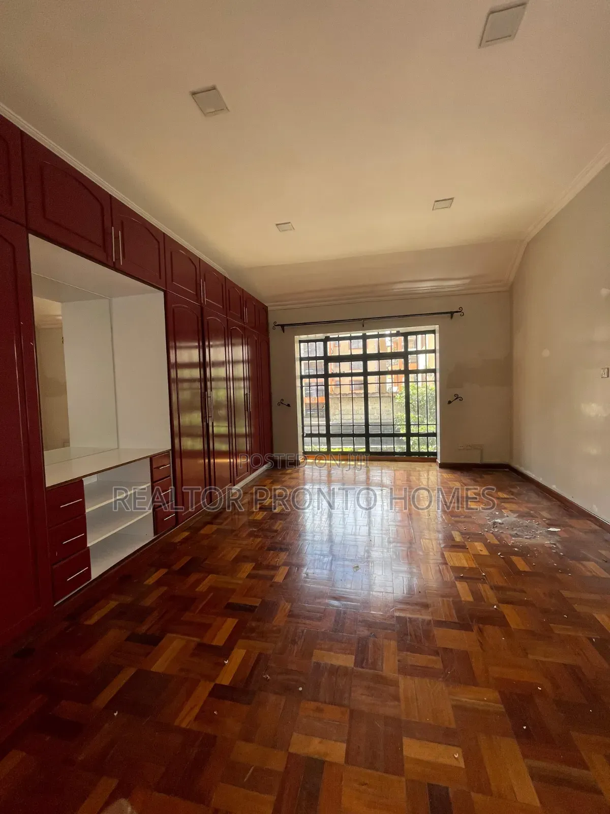 4bdrm Townhouse / Terrace in Lavington, Valley Arcade for rent