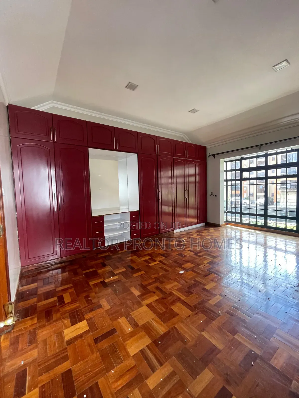 4bdrm Townhouse / Terrace in Lavington, Valley Arcade for rent