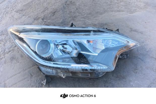 Nissan Note 2018 (D ) Headlight