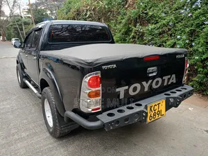 Toyota Hilux 2012 Gray