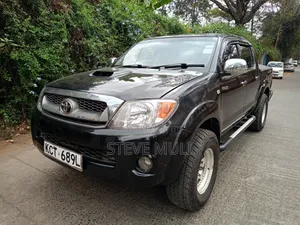 Toyota Hilux 2012 Gray
