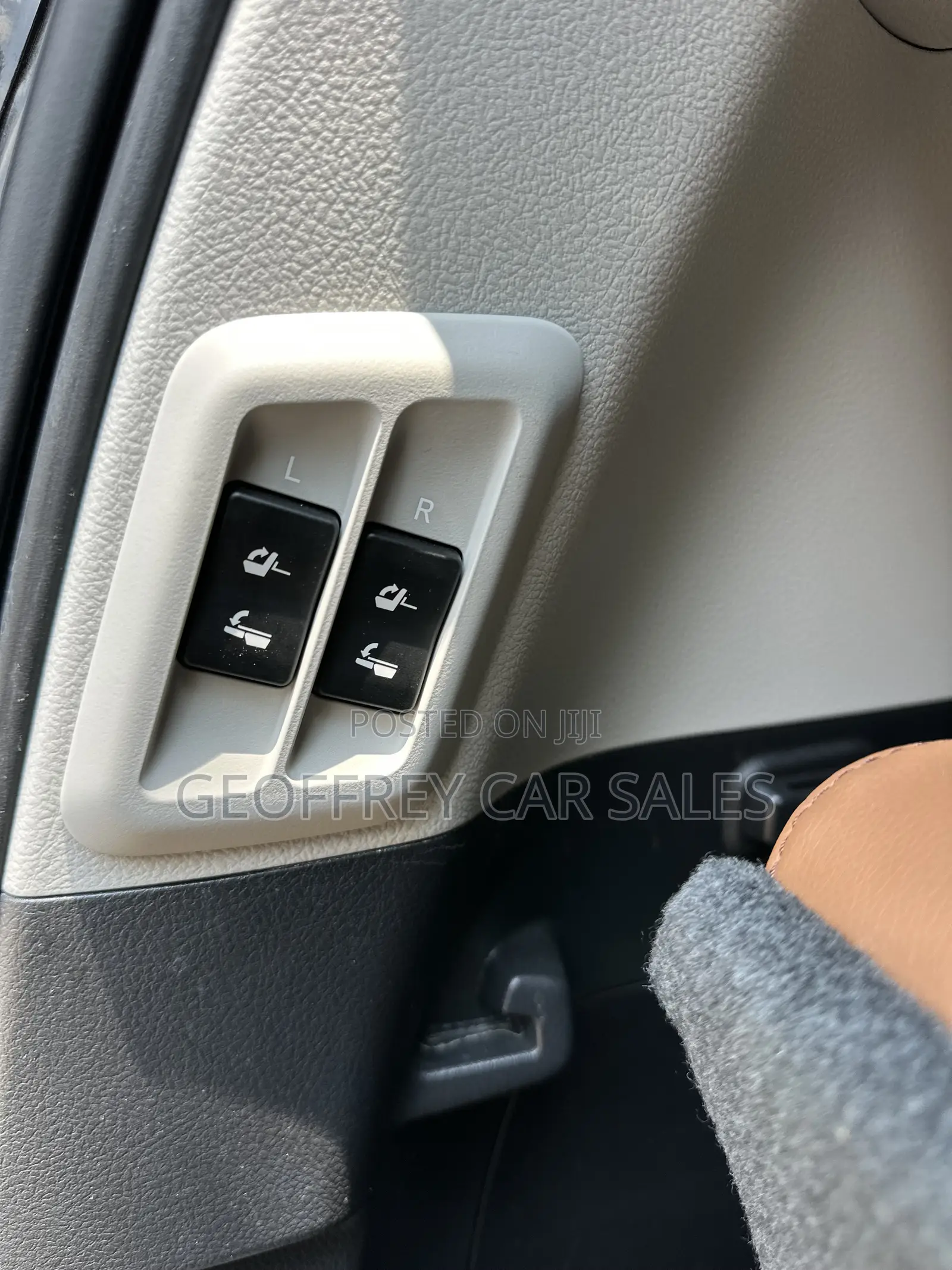 Toyota Land Cruiser Prado 2.7 2021 Black