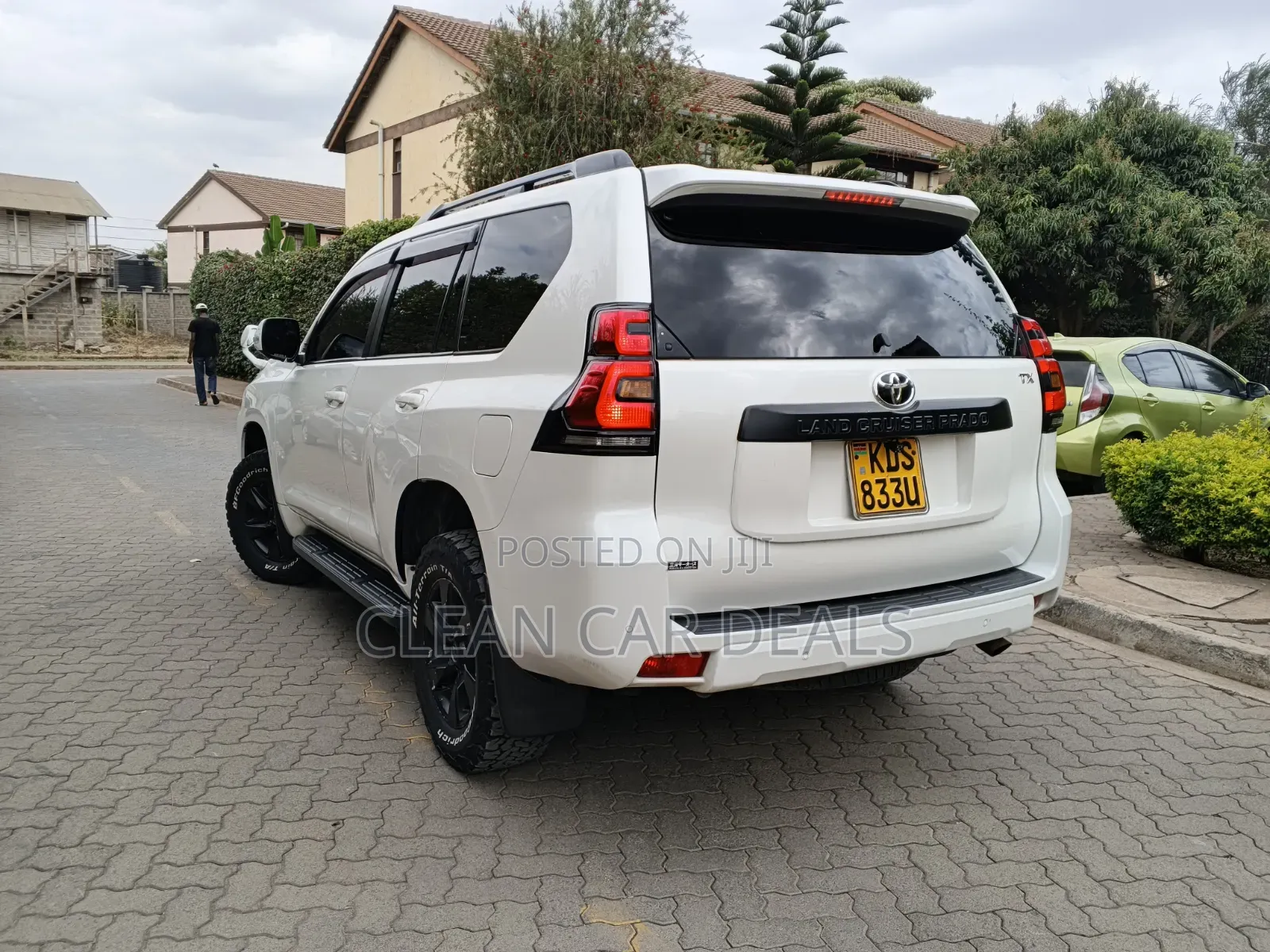 Toyota Land Cruiser Prado 2017 White