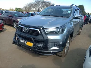 Toyota Hilux Revo Double Cab Deisel 2.8 RWD 2016 Gray