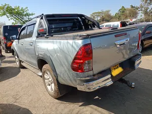 Toyota Hilux Revo Double Cab Deisel 2.8 RWD 2016 Gray