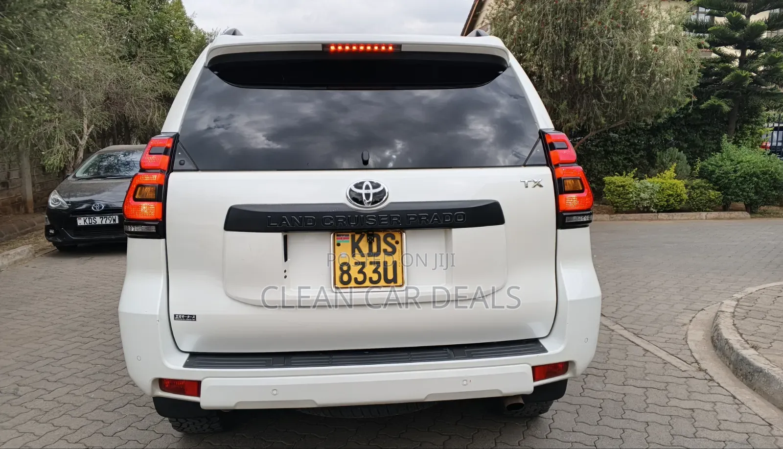 Toyota Land Cruiser Prado 2017 White