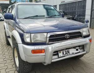 Toyota Hilux Surf 2005 Blue