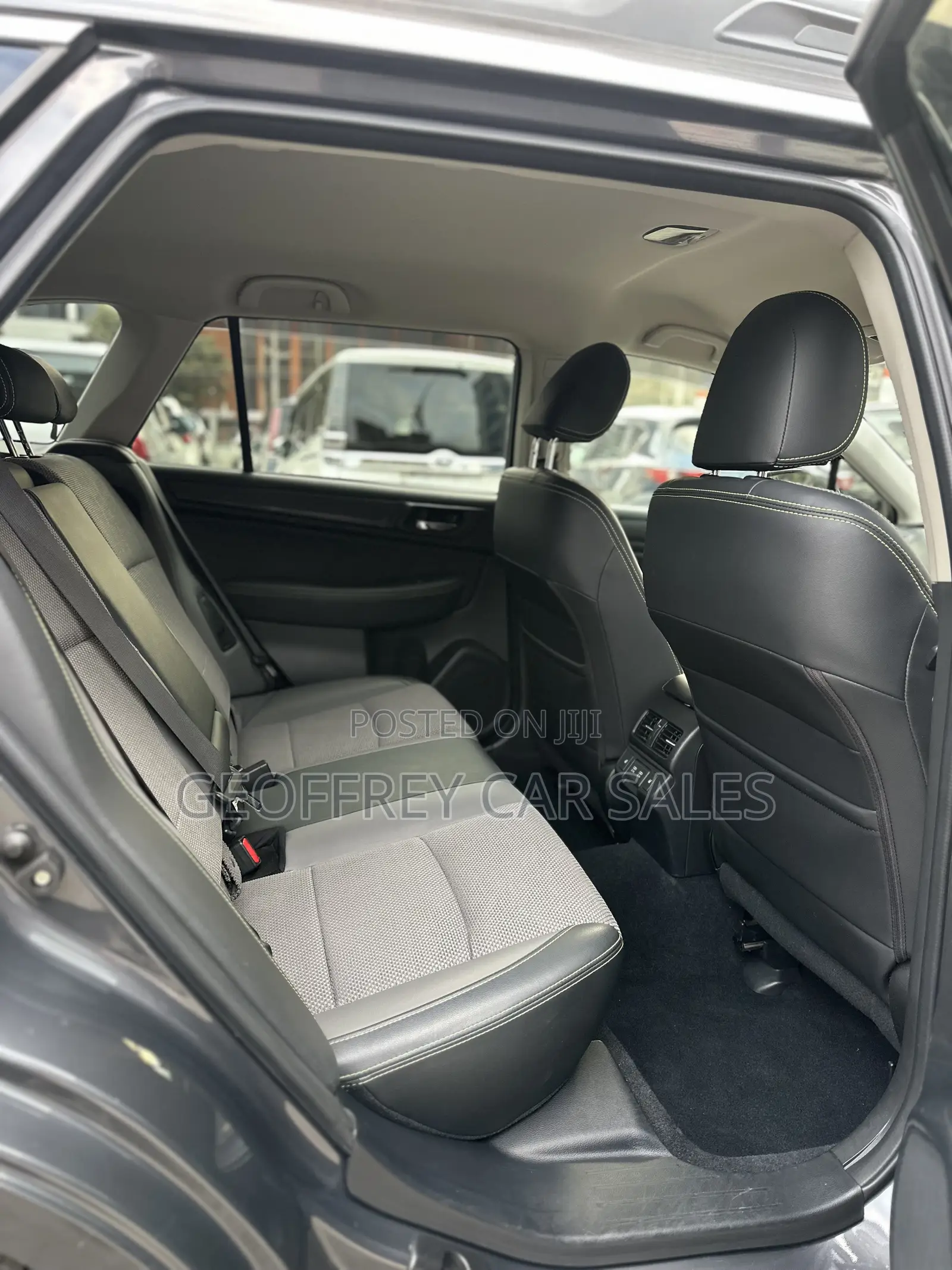 Subaru Outback 2.5i Touring AWD 2019 Gray