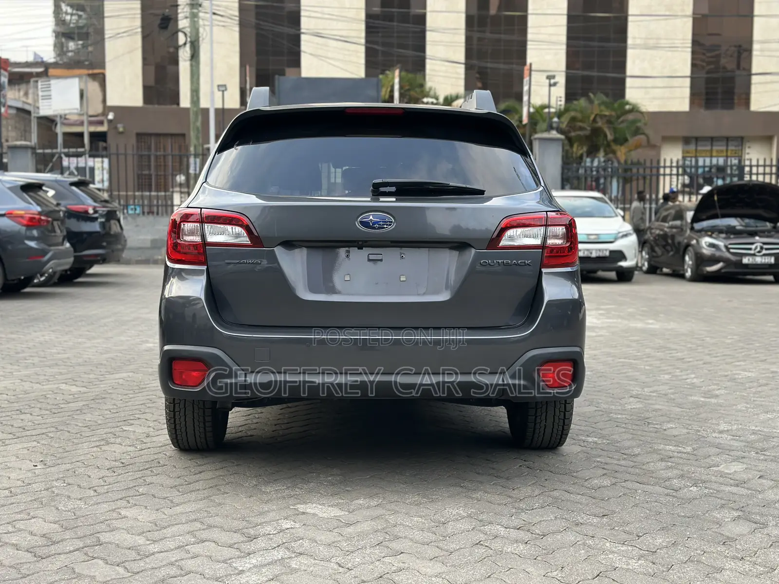 Subaru Outback 2.5i Touring AWD 2019 Gray