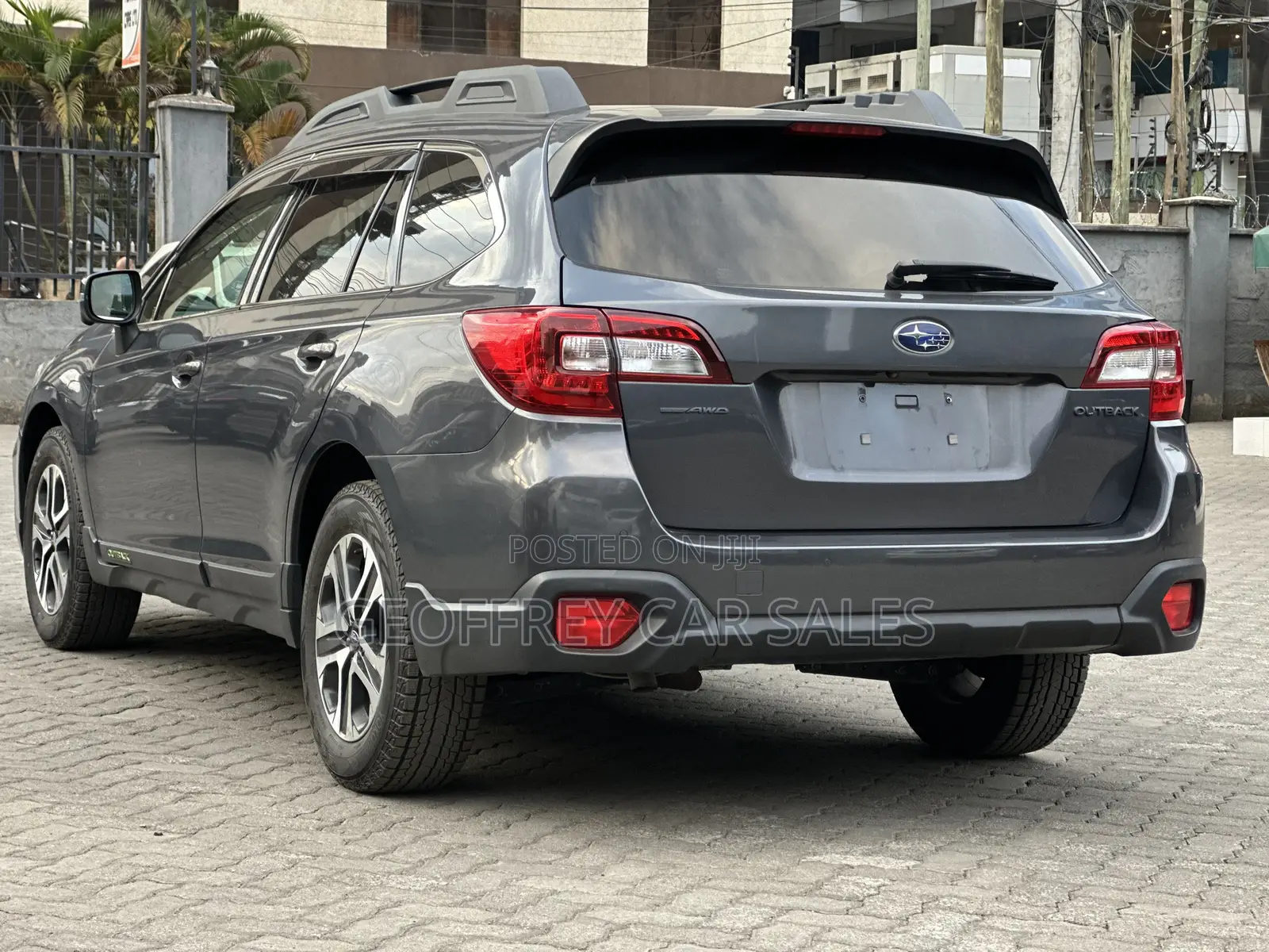 Subaru Outback 2.5i Touring AWD 2019 Gray