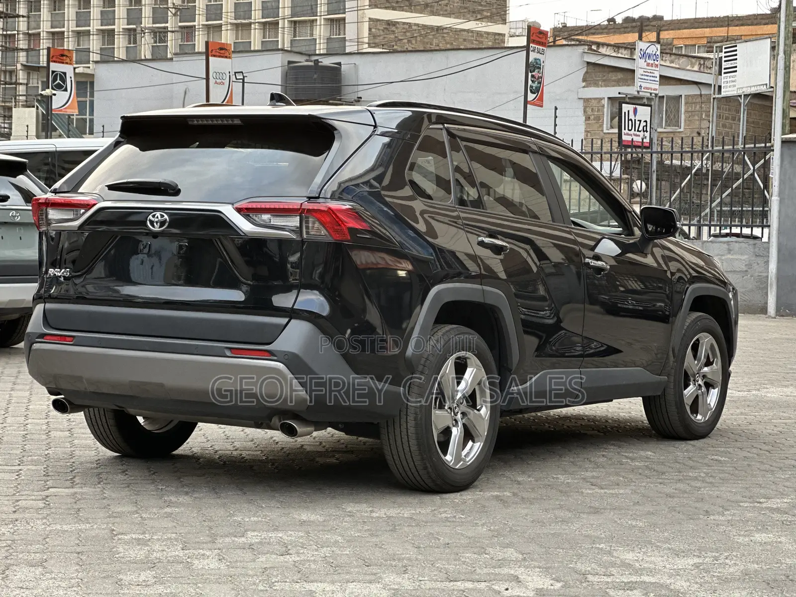 Toyota RAV4 Limited AWD 2020 Black