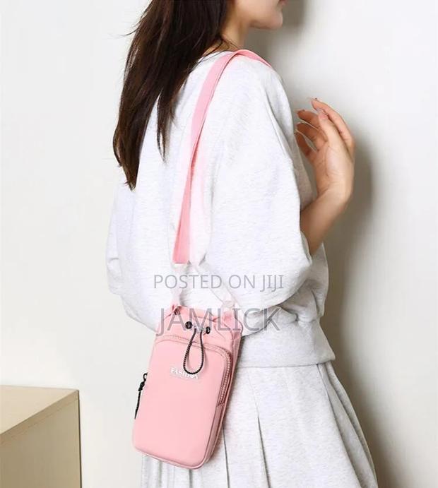 Water Bottle Carrier Bag With Adjustable Strap - HK - thumbnail 2