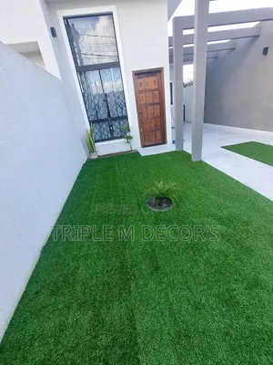 10mm Artificial Grass Carpet (Indoor / Outdoor)