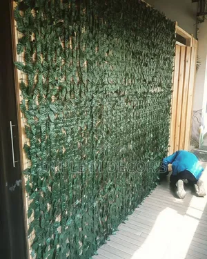 Decorative Faux Leaf Privacy Fence for Balcony Railings