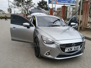 Mazda Demio 2015