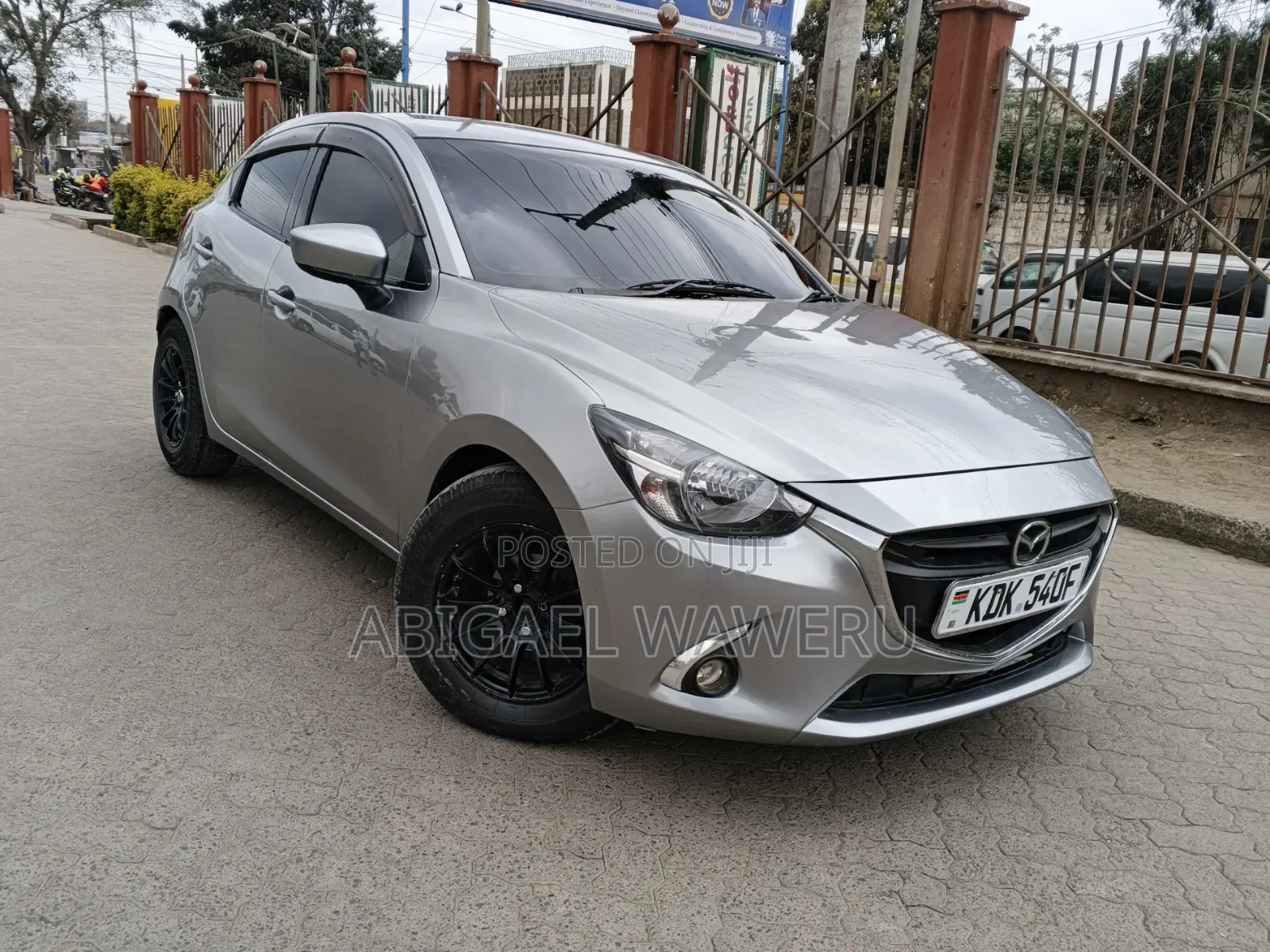 Mazda Demio 2015
