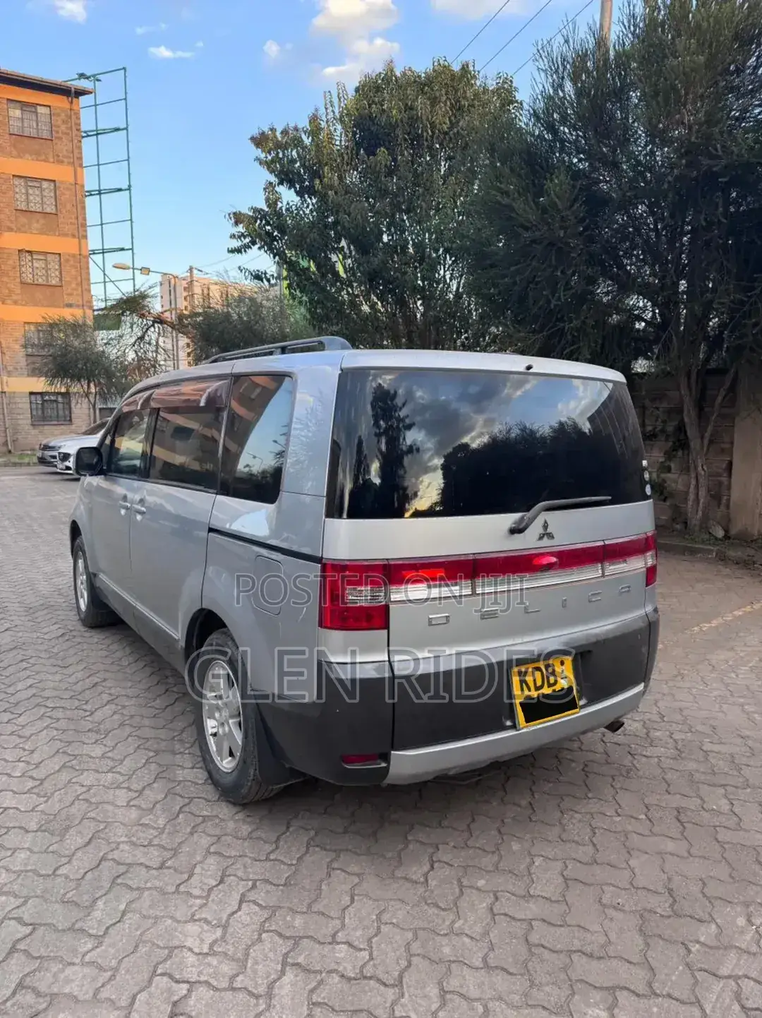 Mitsubishi Delica D:5 2013 Silver