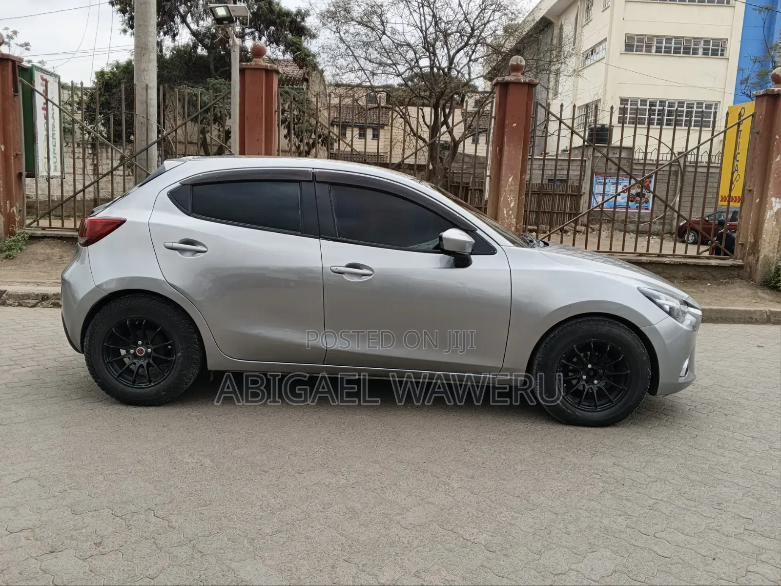 Mazda Demio 2015