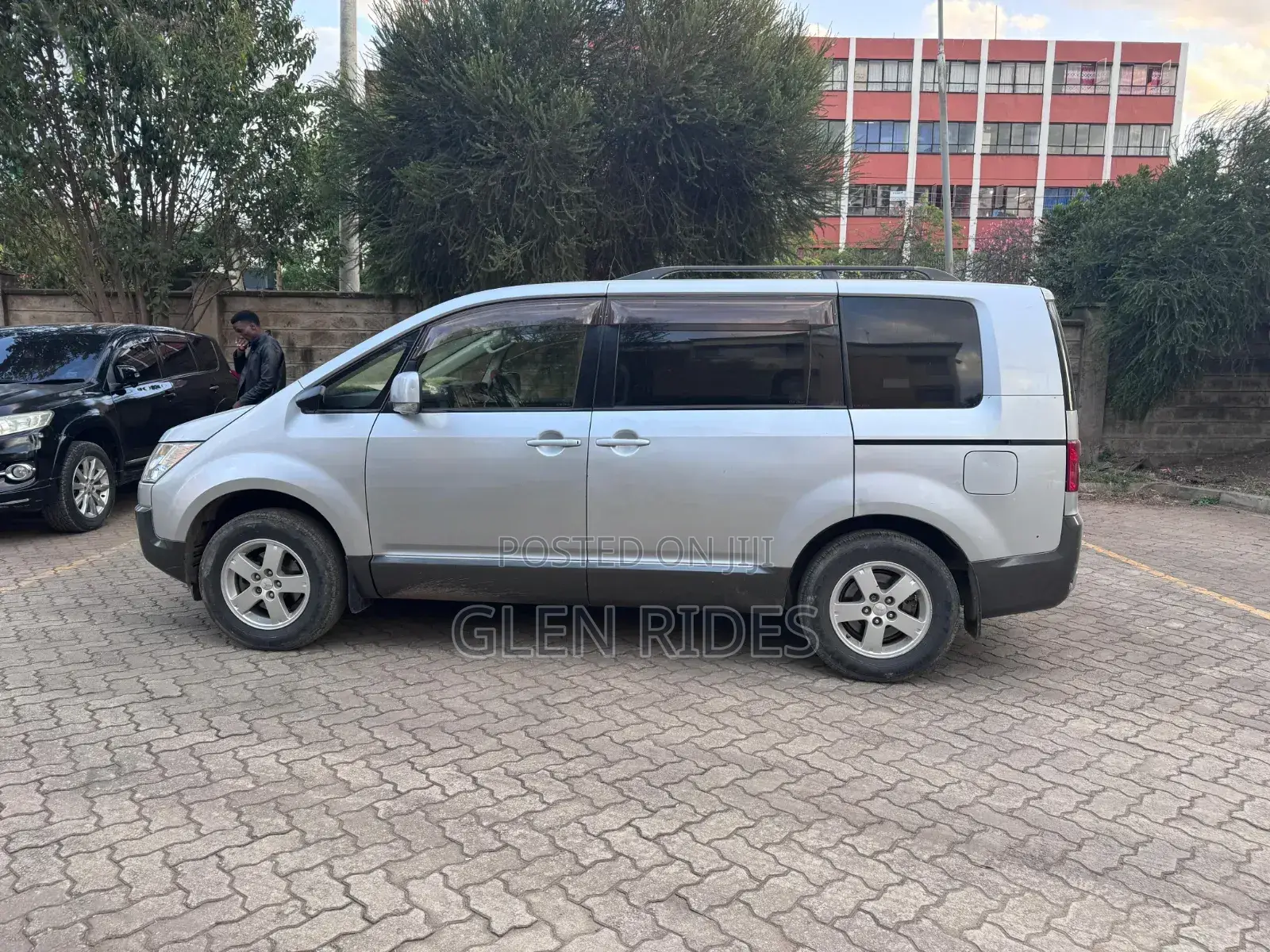 Mitsubishi Delica D:5 2013 Silver
