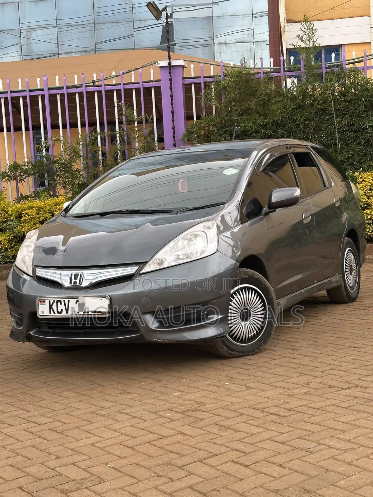 Honda Fit Shuttle 1.3 Hybrid 2WD 2012 Gray