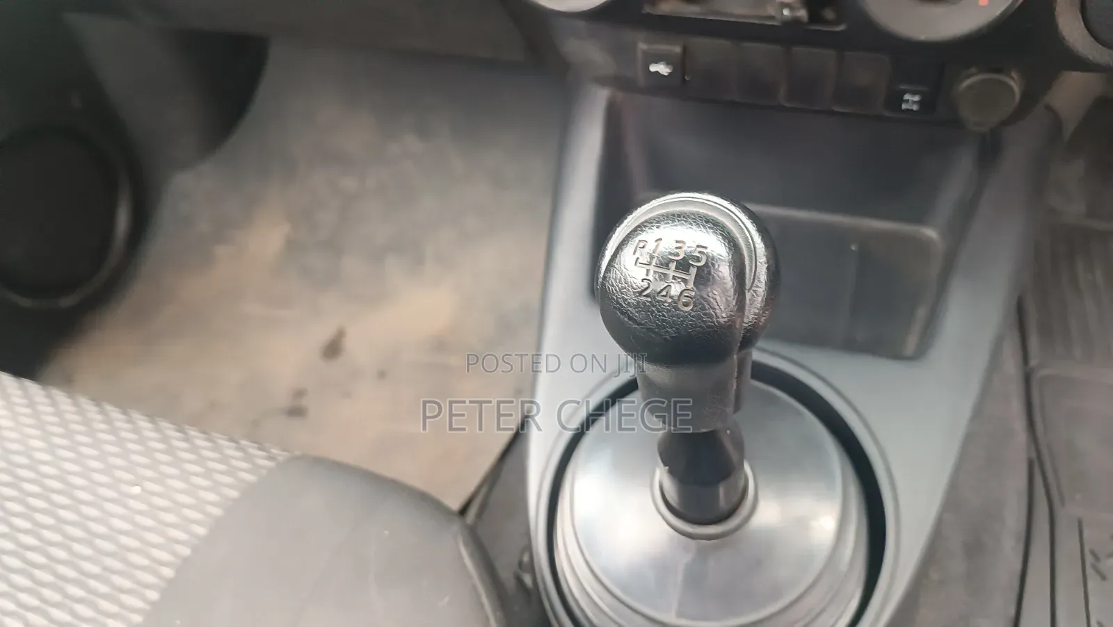Toyota Hilux 2024 Gray