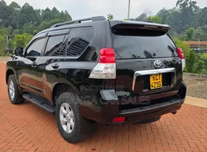 Toyota Land Cruiser Prado 2012 Black