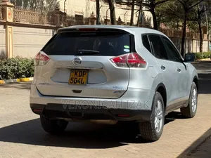 Nissan X-Trail 2015 Silver