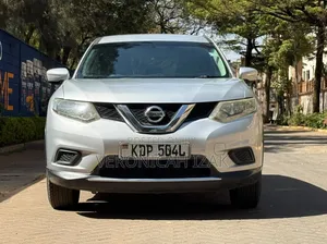 Nissan X-Trail 2015 Silver