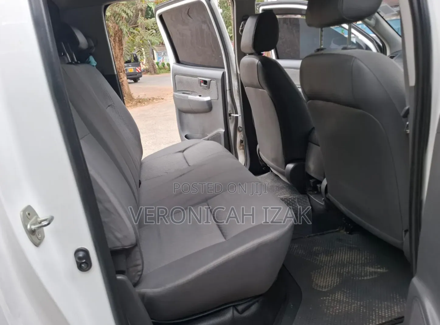 Toyota Hilux 2014