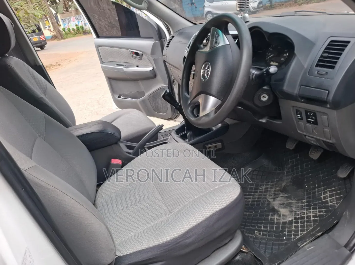 Toyota Hilux 2014