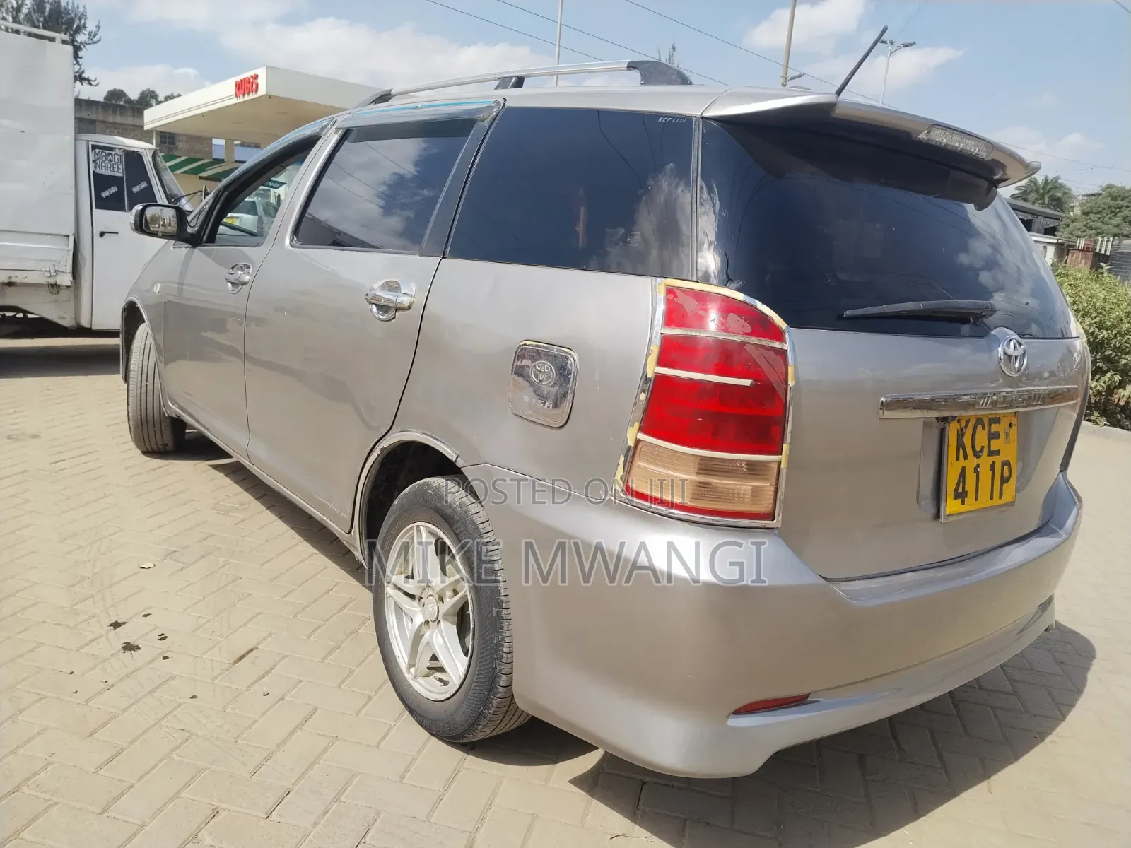 Toyota Wish 2010 Gray