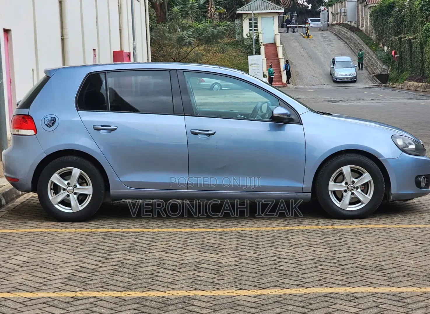 Volkswagen Golf 2010 Blue