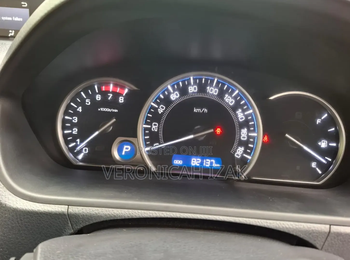 Toyota Noah 2018 Silver