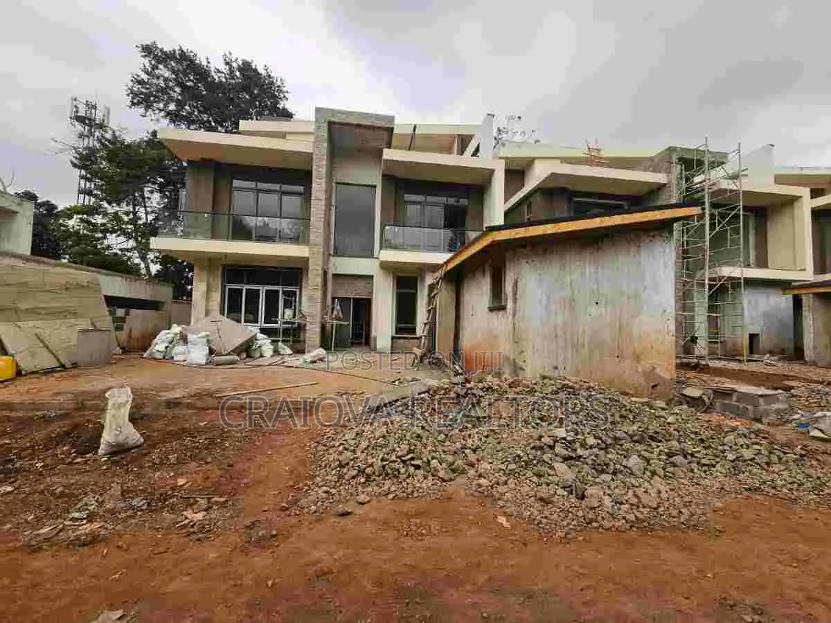 5bdrm Villa in Maziwa for sale