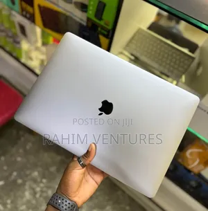 Laptop Apple MacBook Pro 2018 32GB Intel Core i7 SSD 256GB