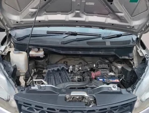 Nissan NV350 2015 Silver