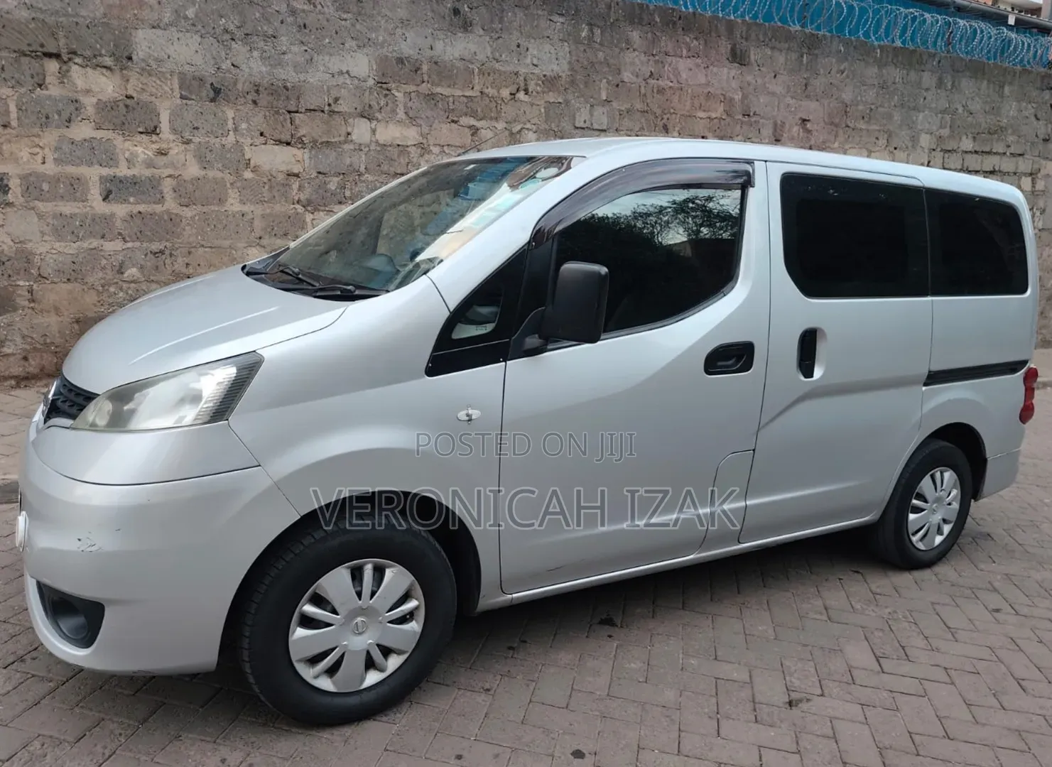 Nissan NV350 2015 Silver