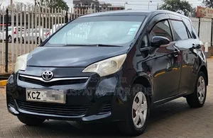 Toyota Ractis 1.5 FWD 2012 Black