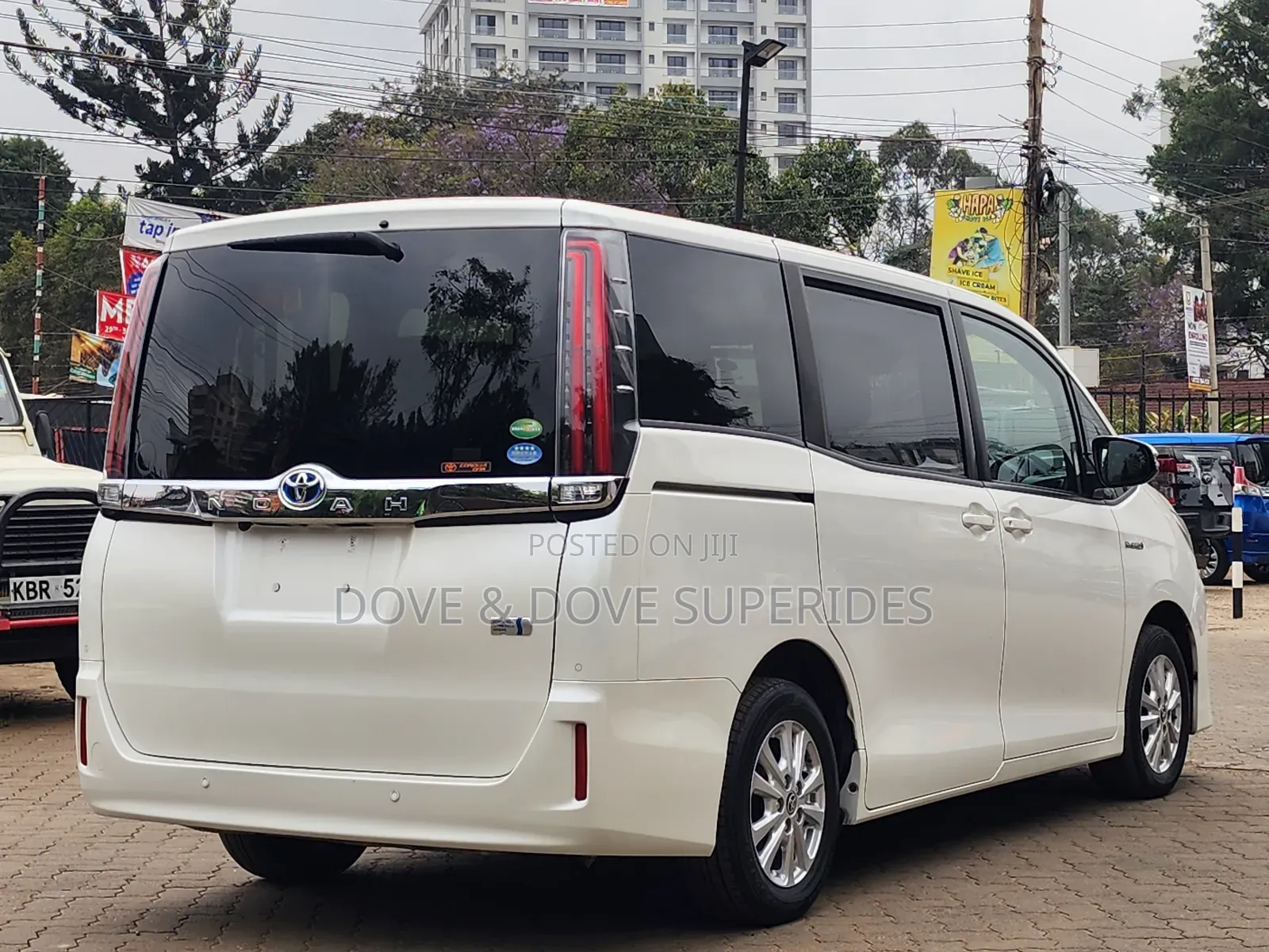 Toyota Noah 2.0 AWD (7 Seater) 2020 White