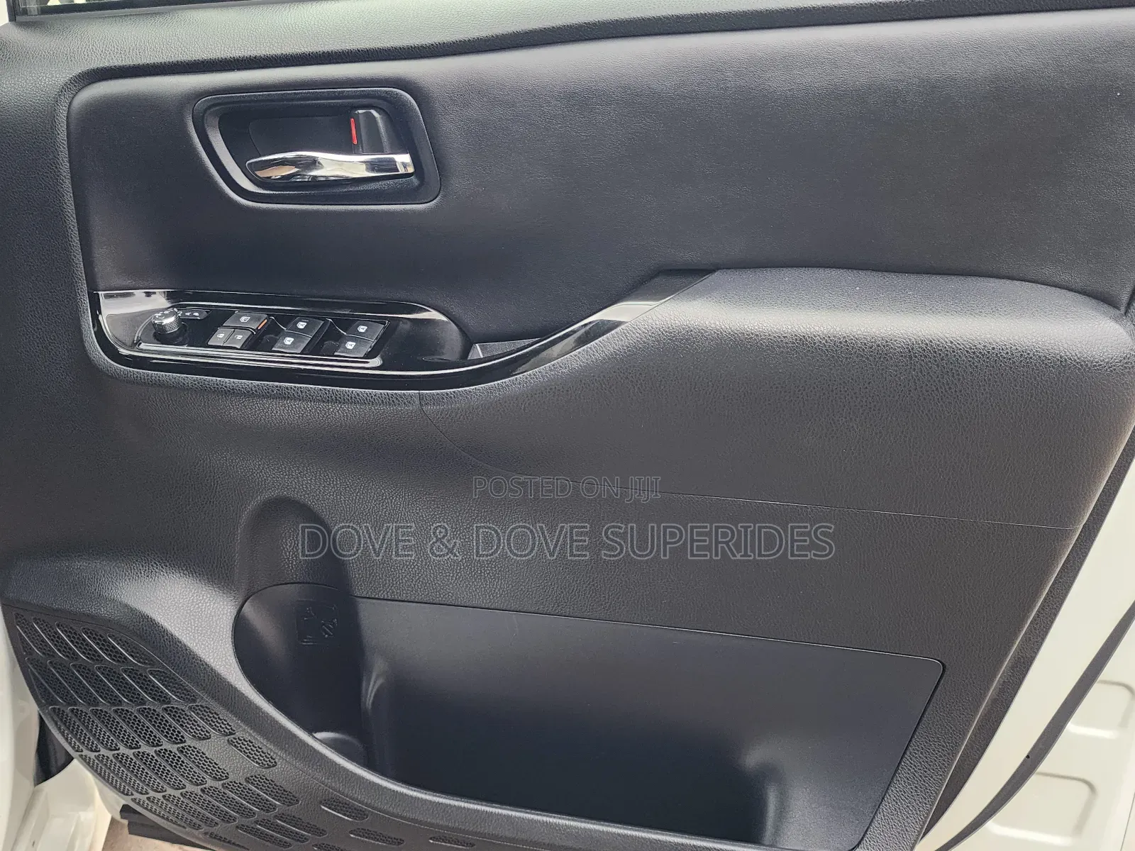 Toyota Noah 2.0 AWD (7 Seater) 2020 White
