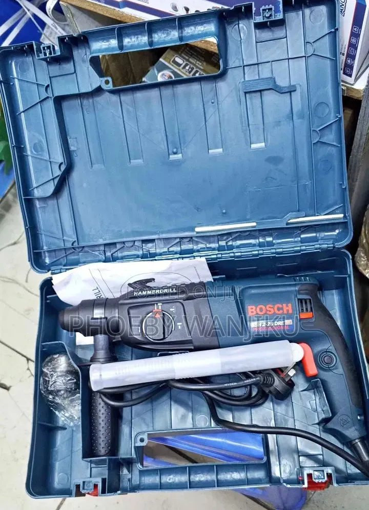 Bosch Professional Rotary Hammer Drill – 800W