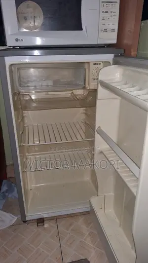 Fridge , Microwave