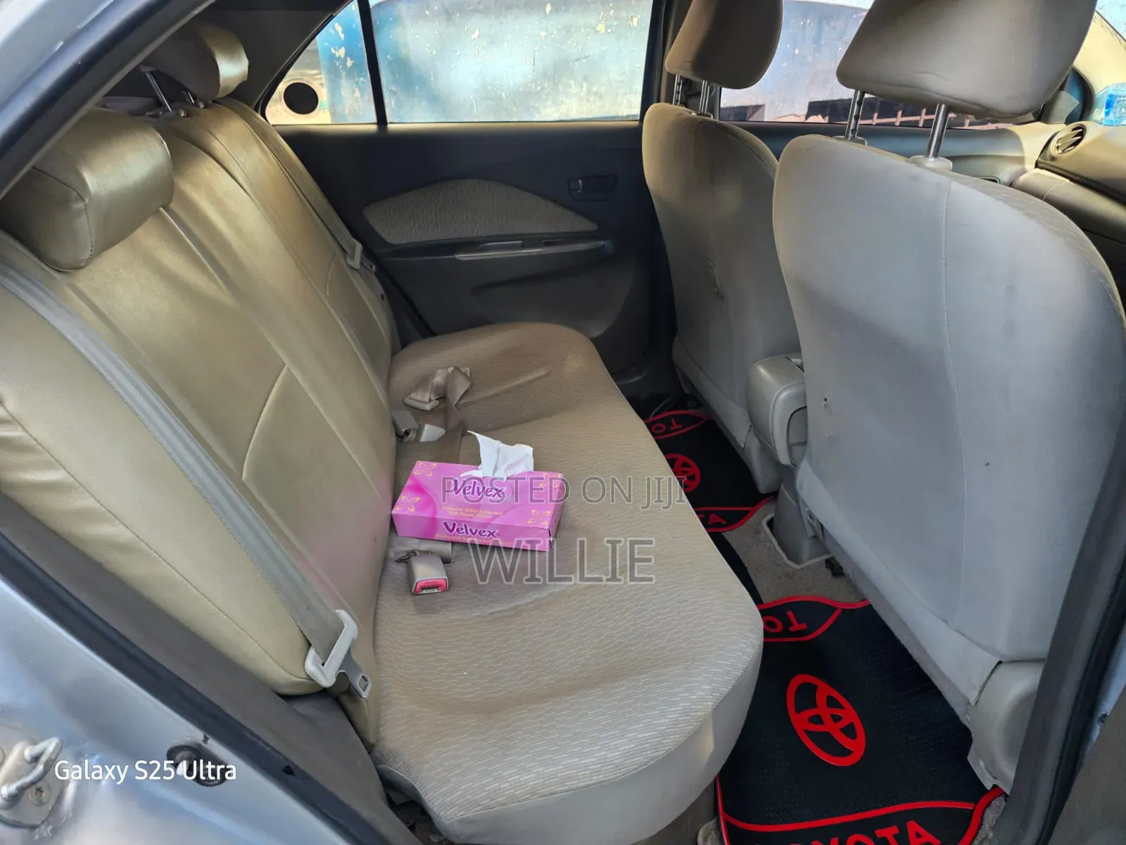 Toyota Belta 2009 Silver