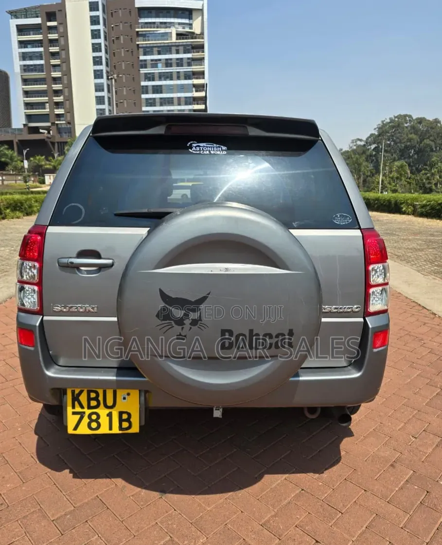 Suzuki Escudo 2005 Gray
