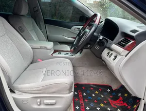 Toyota Crown 2012 Blue