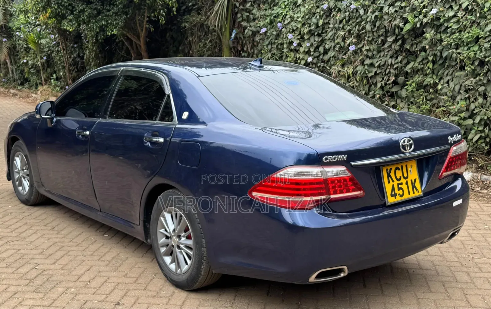 Toyota Crown 2012 Blue