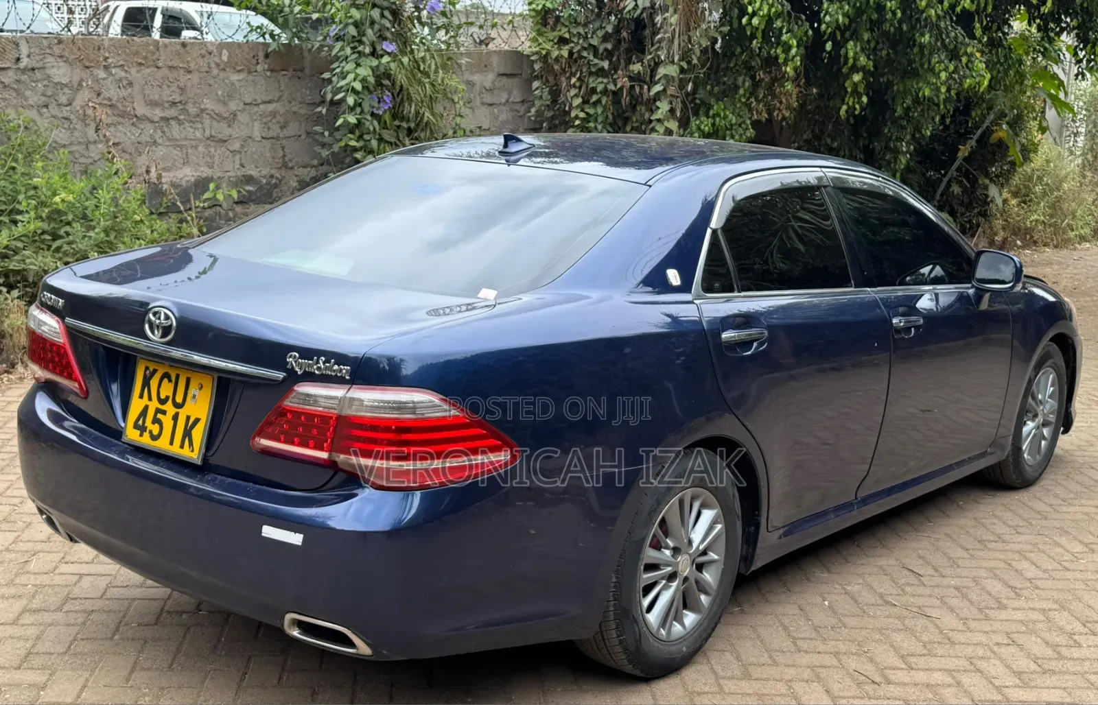Toyota Crown 2012 Blue